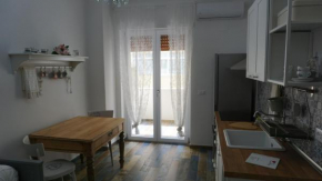 Moira's House - a 30 mt dalla spiaggia, traversi e splash Montesilvano